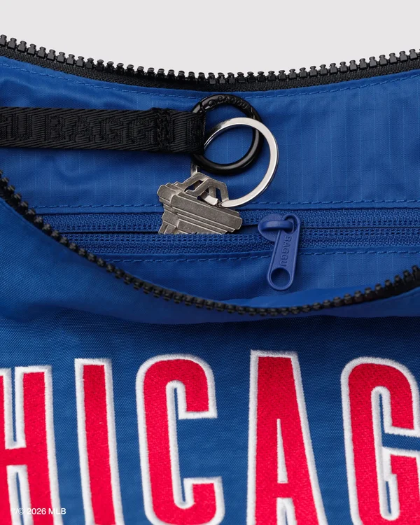 Medium Nylon Crescent Bag - Chicago Cubs™